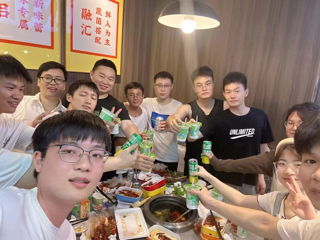 揚(yáng)帆起航，共創(chuàng)佳績(jī)